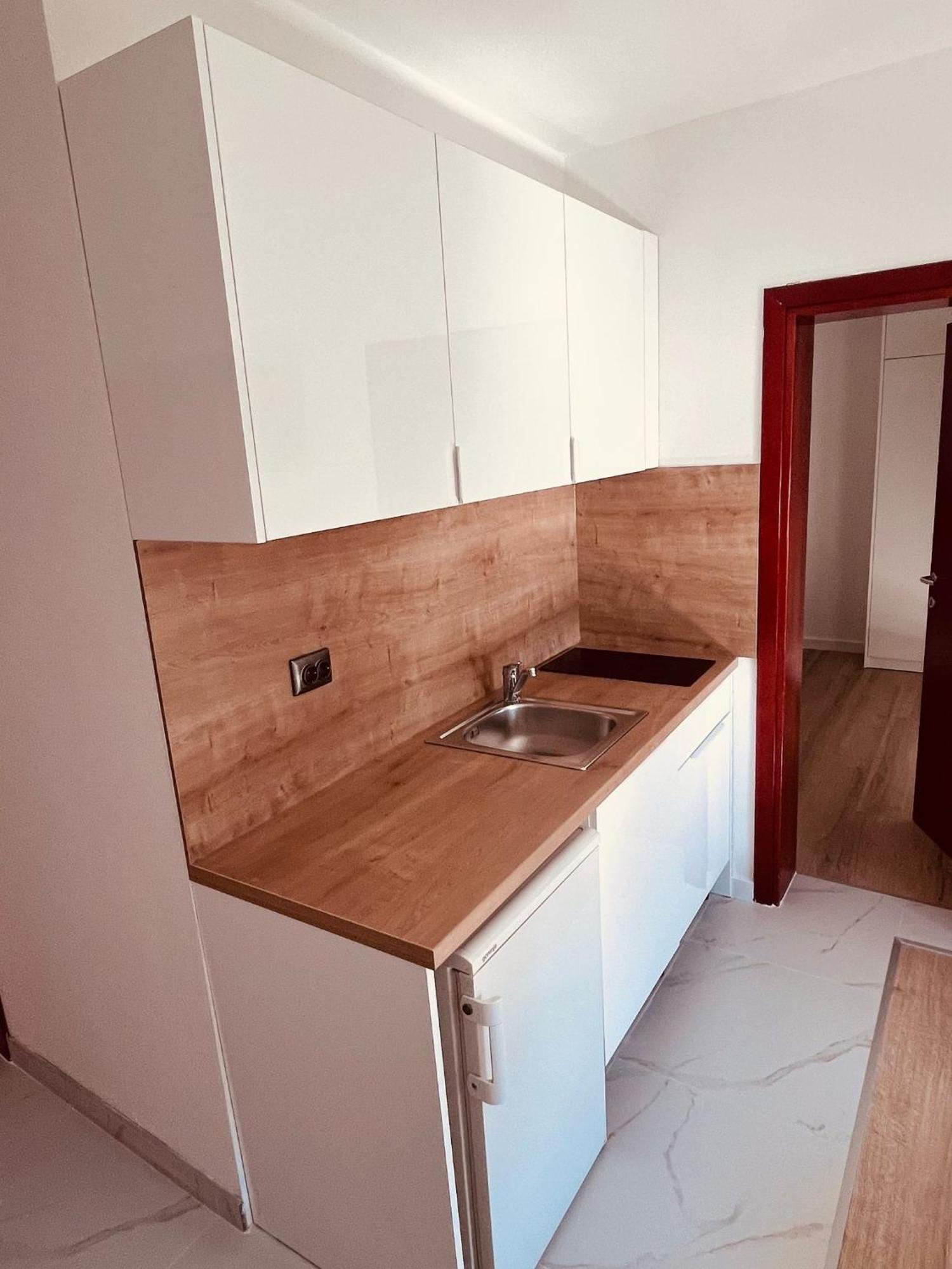 Apartments Kristic เนอุม ภายนอก รูปภาพ