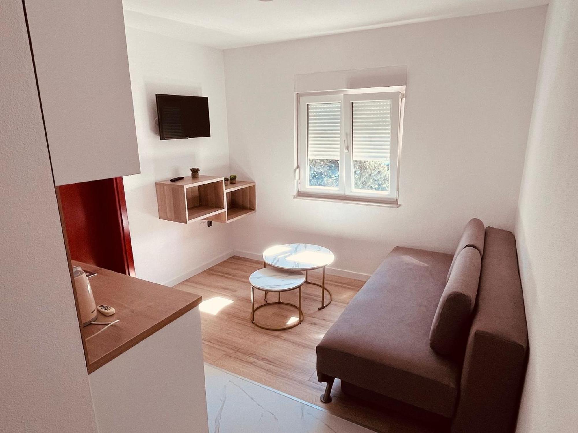 Apartments Kristic เนอุม ภายนอก รูปภาพ