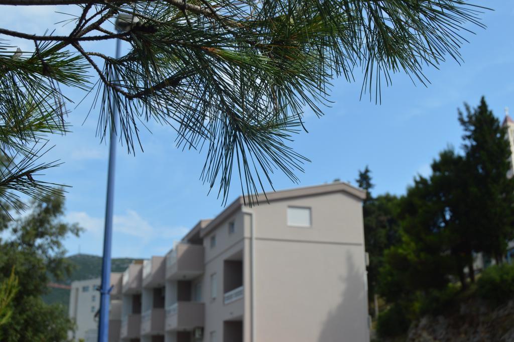 Apartments Kristic เนอุม ภายนอก รูปภาพ